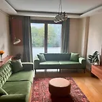 Next To Cevahir Shopping Mall Perfect Location Comfortable Luxury איסטמבול